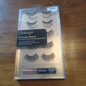New Max Makeup Cherimoya dramatic volume extension like falsies with adhesive